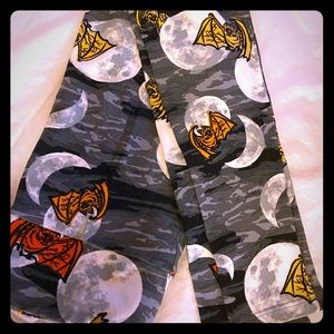 OS (2-10) LuLaRoe Halloween leggings